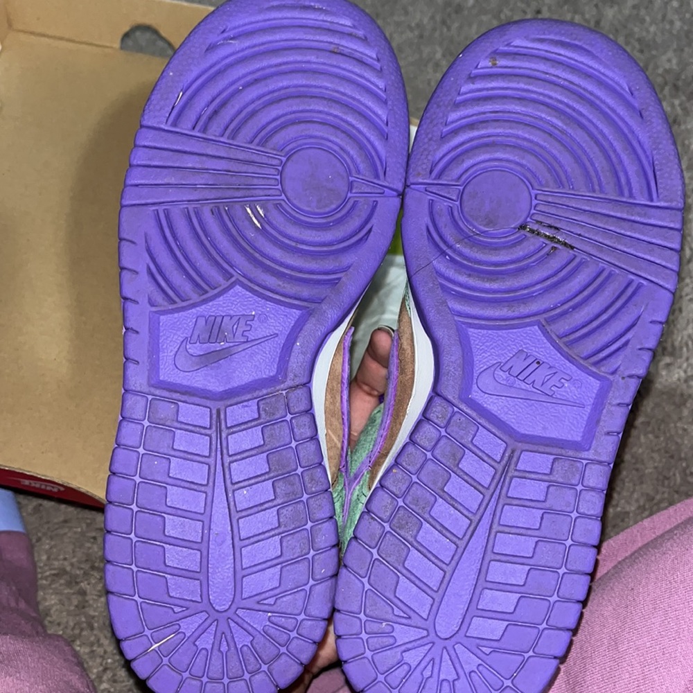 Nike Dunks - Picture 2 of 3